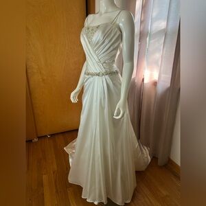 Ivory Joli Bridal sample wedding gown.
